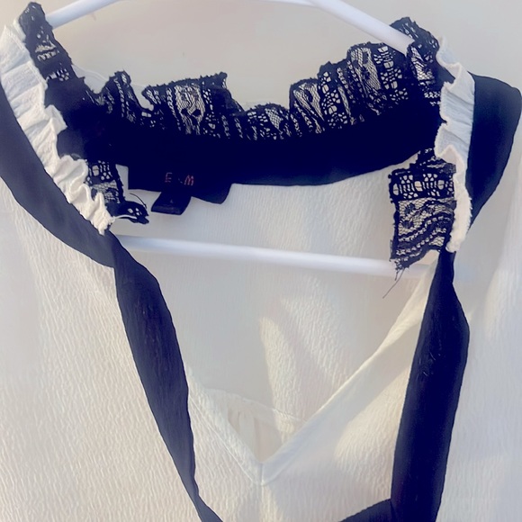 White and Black Blouse - Picture 3 of 5